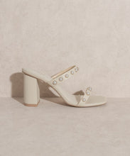 Load image into Gallery viewer, OASIS SOCIETY Victoria - Pearl Strap Heel
