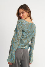 Load image into Gallery viewer, SHIRRRING TIE TOP WITH LONG SLEEVE
