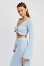 Load image into Gallery viewer, LONG SLEEVE FRONT TIE CROPPED TOP
