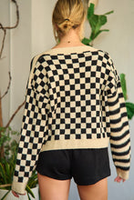 Load image into Gallery viewer, Contrast pattern sweater cardigan
